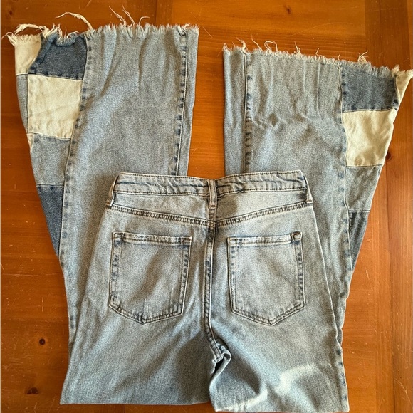 Flare Jeans With Patch Design On Leg Distressed Hem Size 7 28 Waist So Denim - Picture 3 of 8